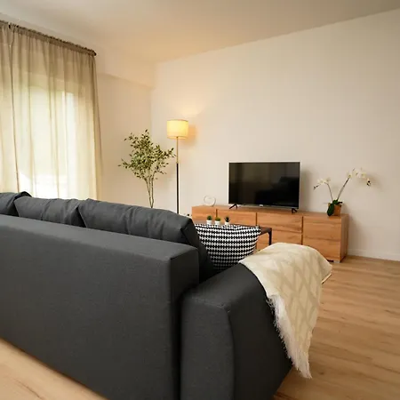 Neu Renoviert An Der Ahr & Parkplatz Inklusive Apartment