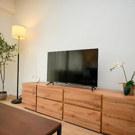 Neu Renoviert An Der Ahr & Parkplatz Inklusive *